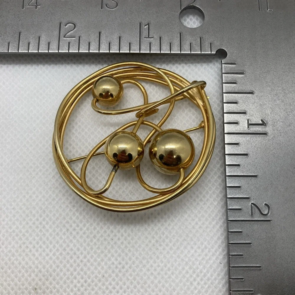 Vintage Lot of 3‎ Gold Tone Pin Brooch Organic Shapes Red Rhinestone Round